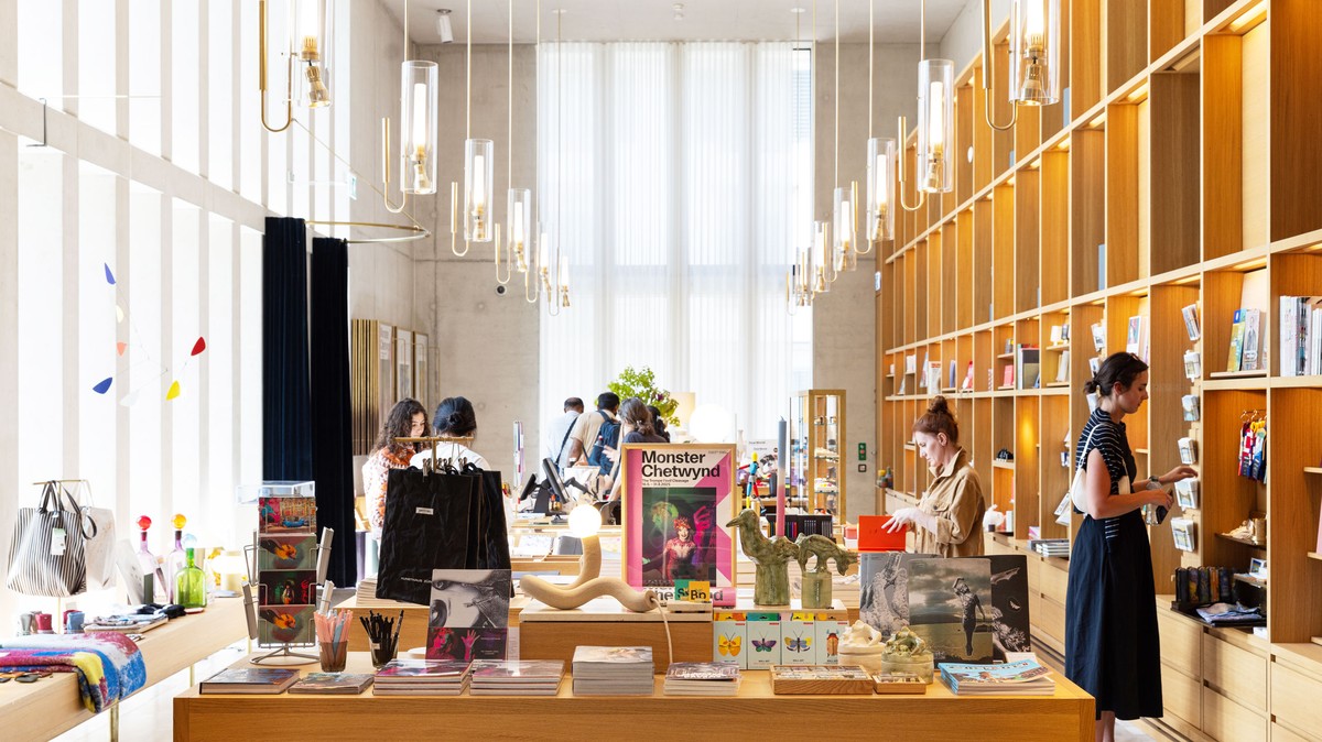 2025_Fabienne-Gantenbein_Kunsthaus-Zürich_Chipperfield-Shop_IMG3564