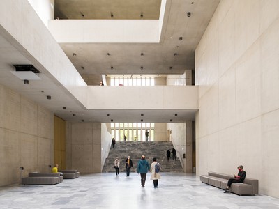 Chipperfield_Eingangshalle_Haller